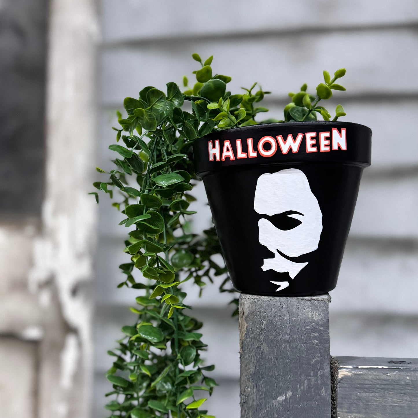 Halloween - 15cm Hand Painted Pot