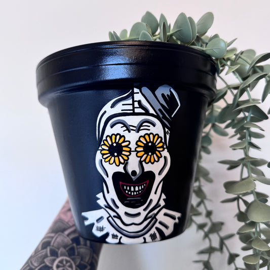 Art The Clown - 15cm Hand Painted Pot