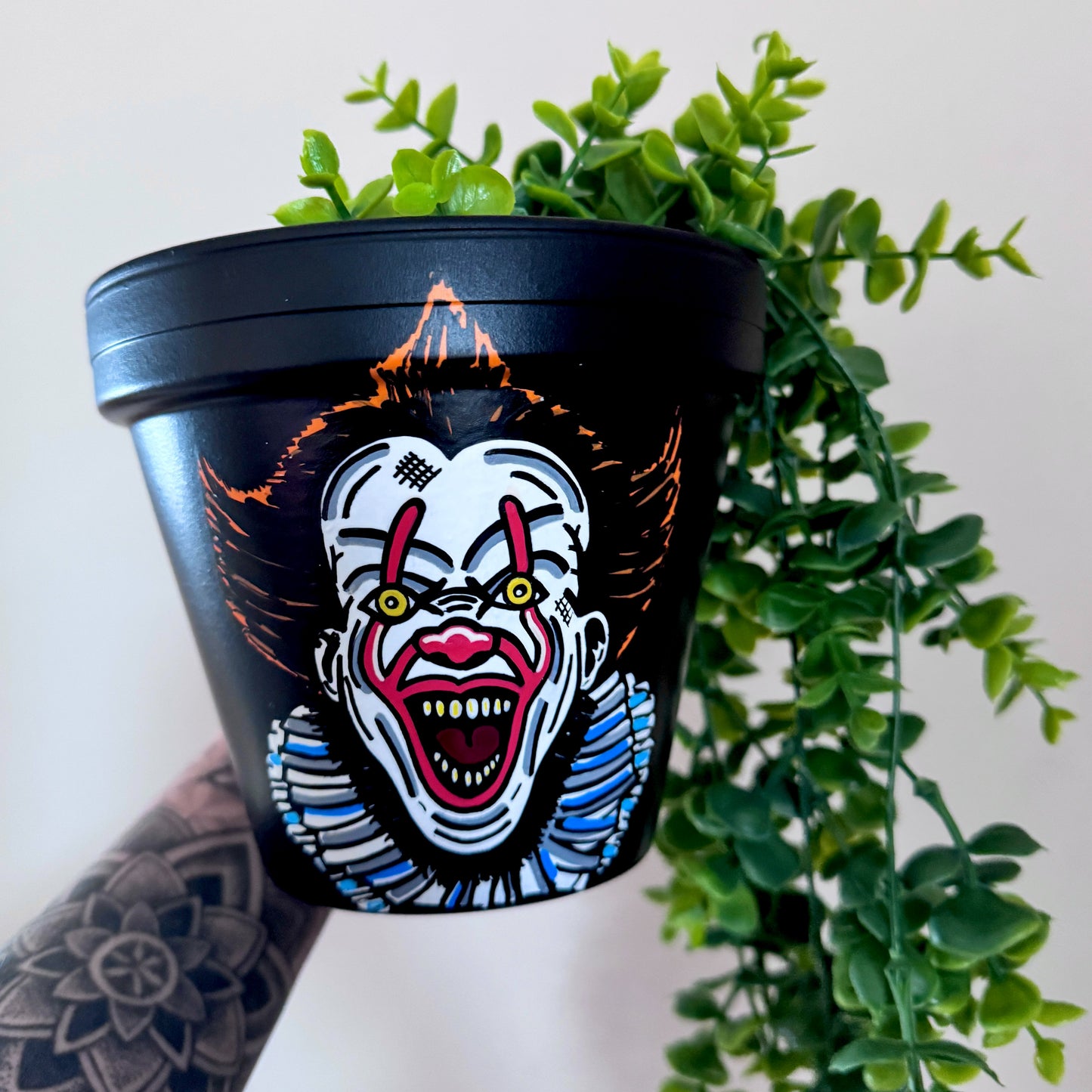 Pennywise - 15cm Hand Painted Pot